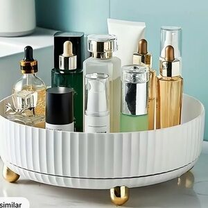 NWOT Elegant Green and Gold Cosmetic Rotating Organizer